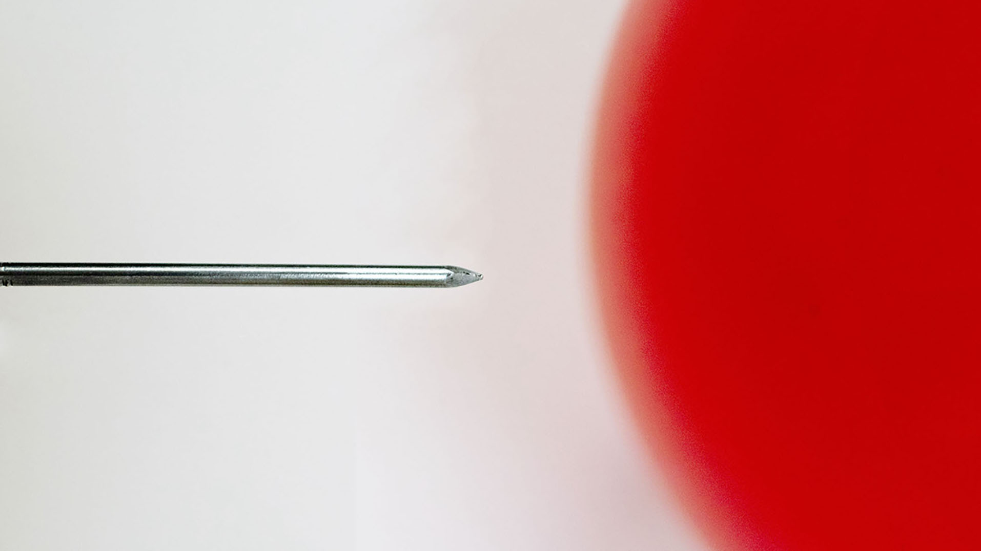 Pendiendo de un clavo 1